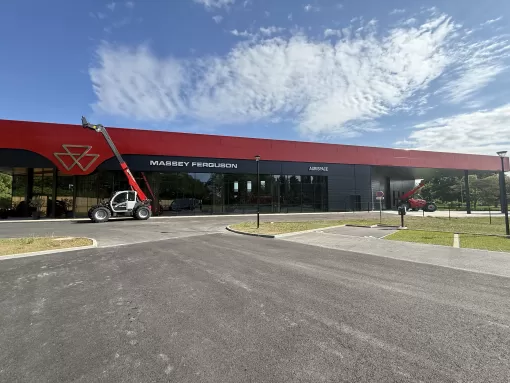 WALT ELECTRIQUE éclaire le musée Massey Ferguson à Beauvais, Amiens, WALT ELECTRIQUE