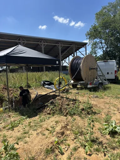 Walt Electrique intervient en sous-traitance pour un projet d'agrivoltaïsme à Amiens, Amiens, WALT ELECTRIQUE