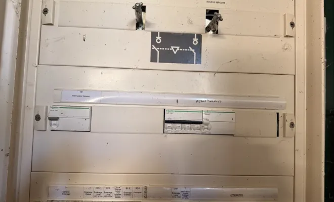 Walt Electrique met son expertise au service de vos extérieurs sur Amiens, Amiens, WALT ELECTRIQUE